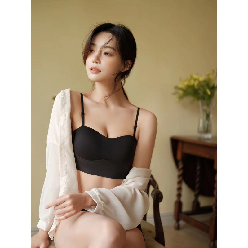 

Spring and summer new bra vest thin big chest small comfortable gathering no steel ring no trace tube top underwear 70 (for 32abc) чорний