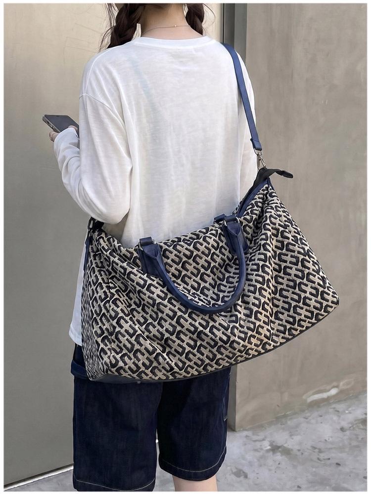 Women's Trendy Large Capacity Business Travel Bag - Fashionable Crossbody & Handheld Luggage Bag