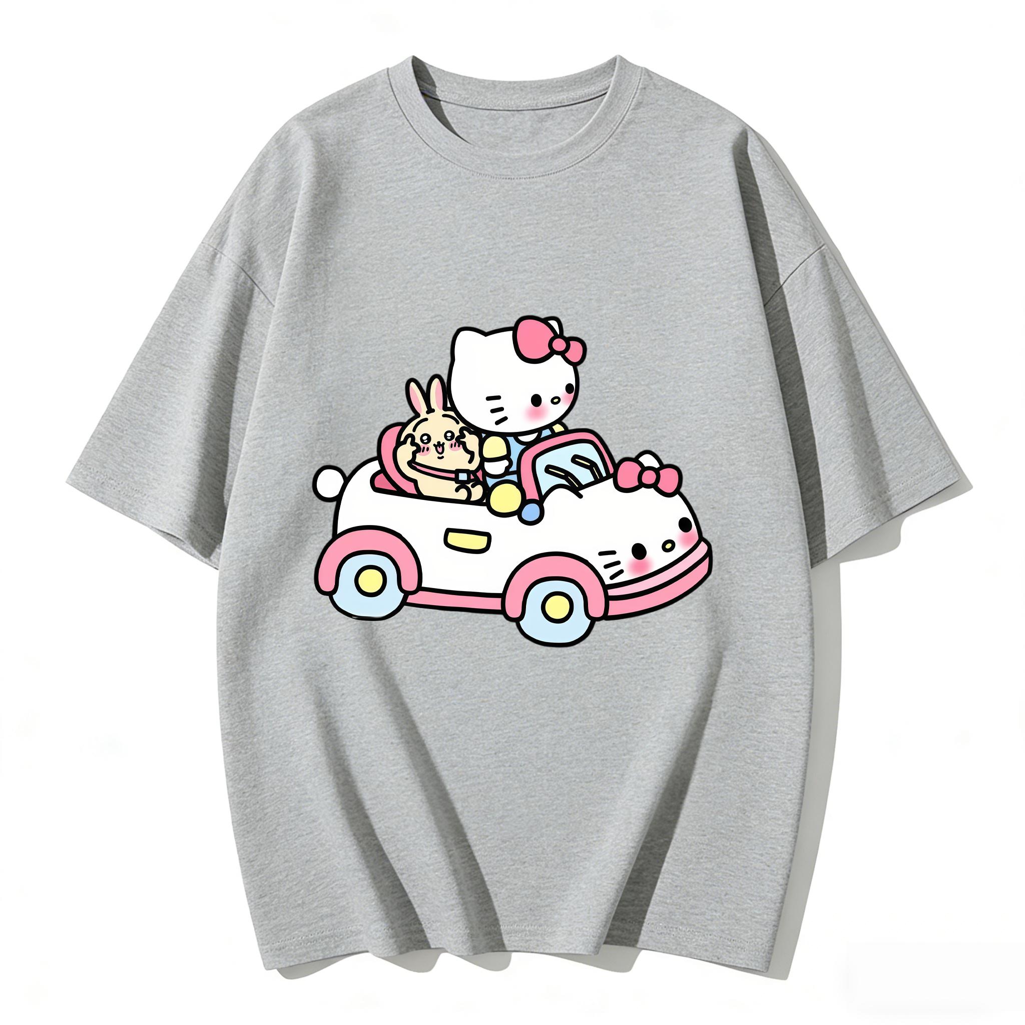 

2026 Summer Trendy Kawaii Hello Kitty Driving Graphic Couple Tshirts Family Matching Parentchild Clothing for Unisex Women Kids S
