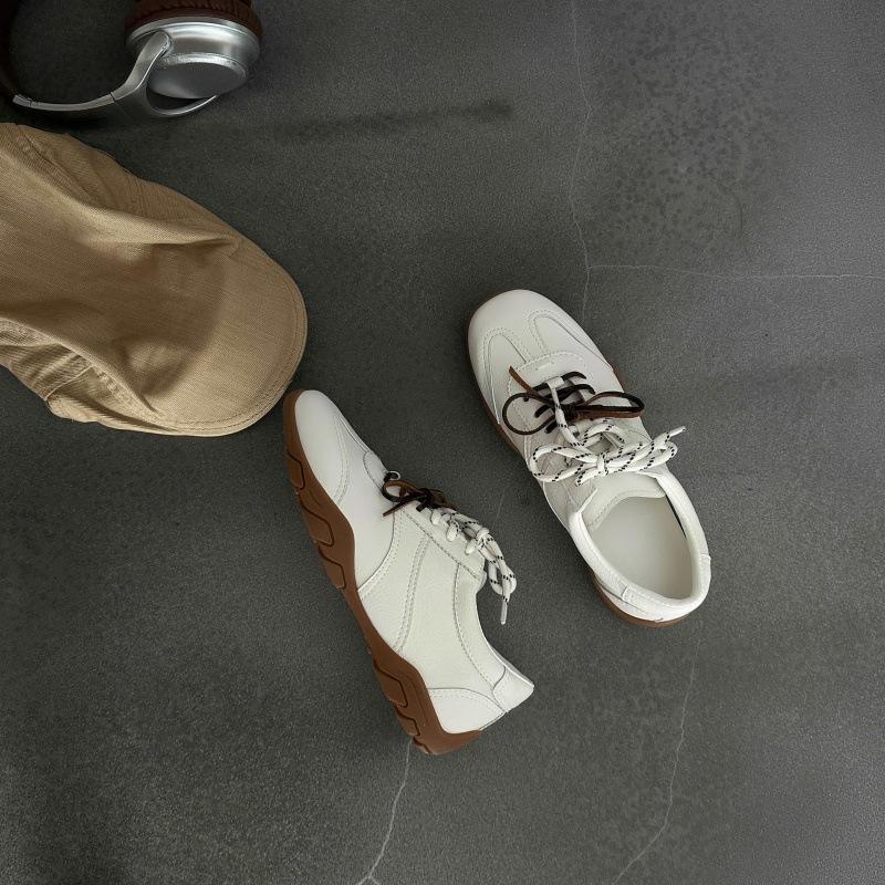 Niche Round Head Lace-up Casual Versatile Sports Little White Shoes 2025 New Minimalist Pair of Shoelaces Thick-soled German Training Shoes