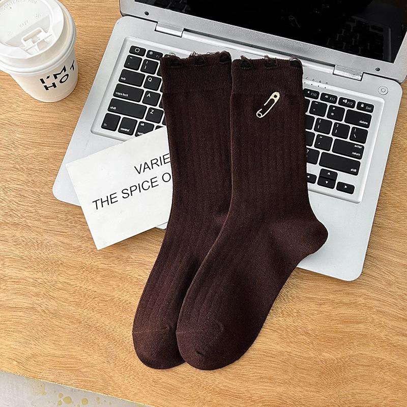 

Женские носки, Осенне-зимние длинные носки, Носки до середины икры, Модные махровые носки, Булавки, Вышитые перфорированные носки, Женские хлопковые носки 1 pair темно-коричневого