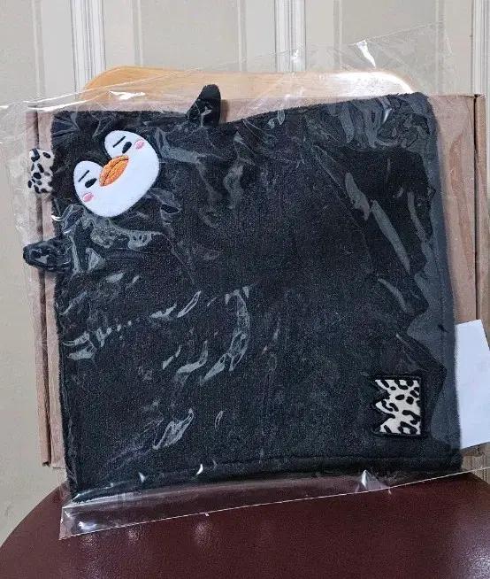Lee Junho Penguin Hand Towel (Ball Good Japan)
