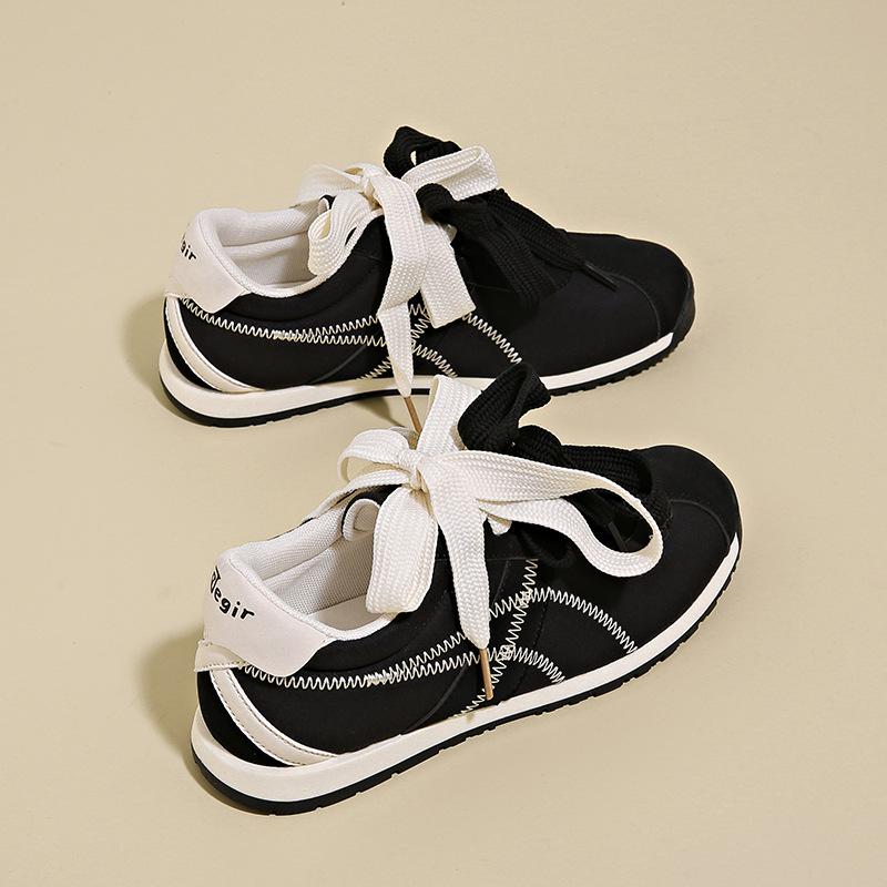 2025 Spring New Thick-soled Heightening Sports Shoes Ins Student Versatile Casual Niche Retro Little White Shoes Board Shoes