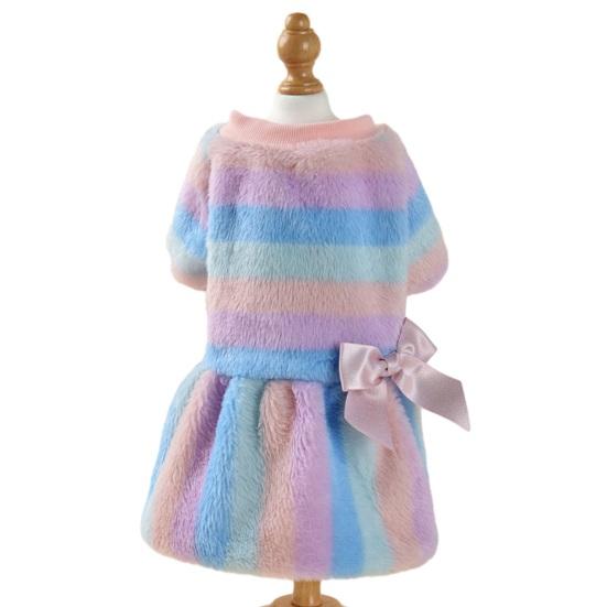 Pet Dress Comfortable Dogs Winter Warm Clothes Fashionable Cats Pullover Skirt with Traction Ring Pet Supplies