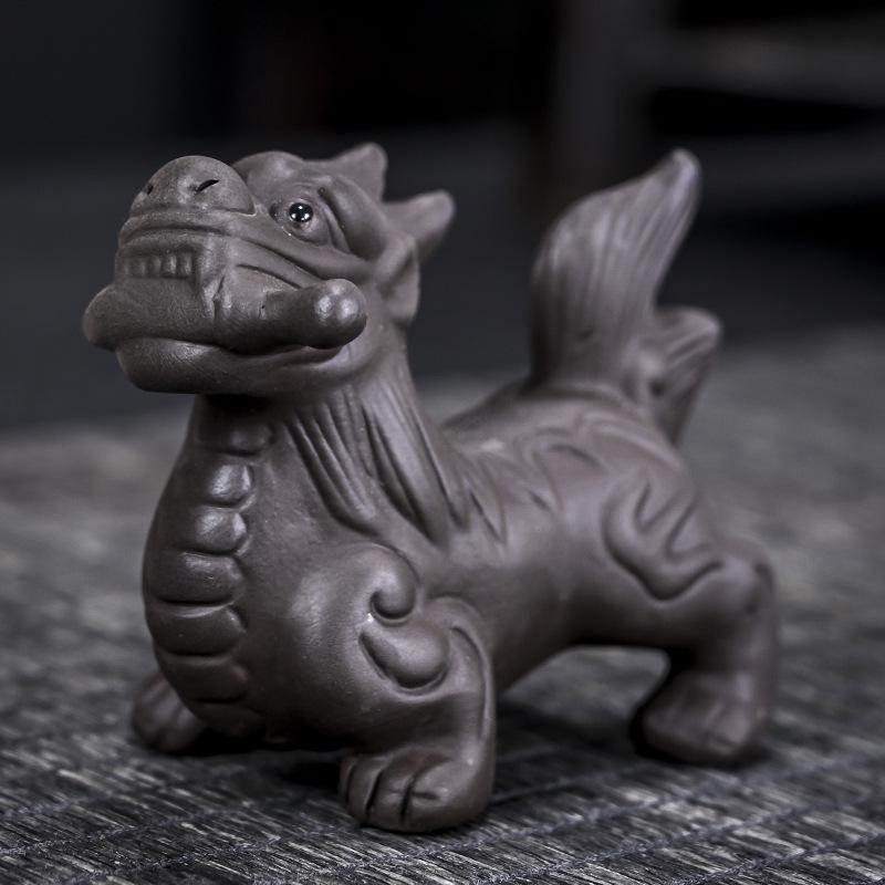 Pixiu Purple Clay Tea Pet: Dragon's Nine Sons Tea Set Accessory for Wealth and Tea Ceremony Cultivation
