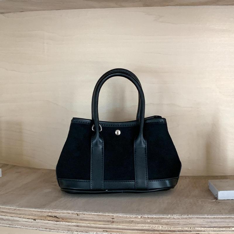 Suede hand carry garden bag retro shoulder messenger bag autumn and winter new portable small tote bag