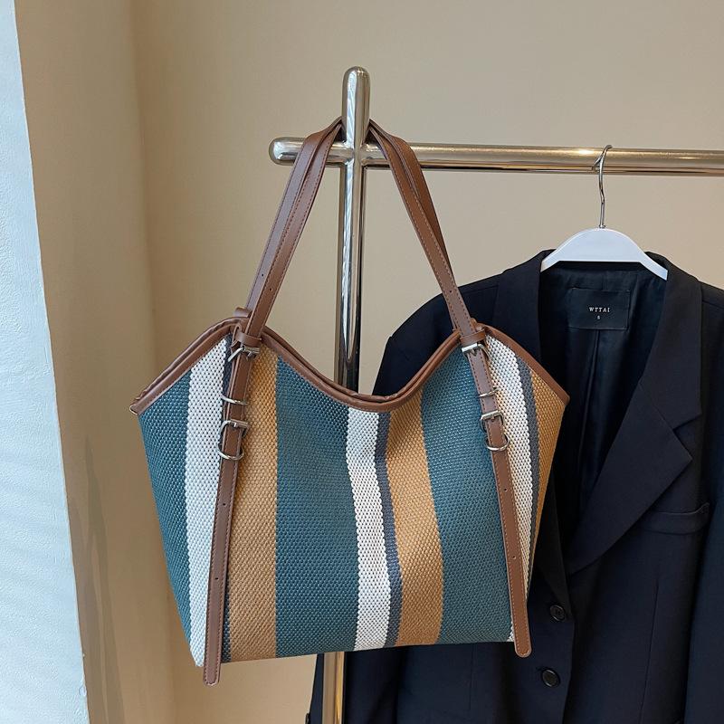 Large capacity women's shoulder bag, new retro contrasting color handbag, personalized striped fashion tote bag