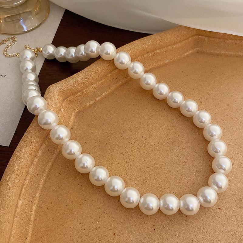 French Retro Temperament Baroque Pearl Necklace Women's Elegant Versatile Collarbone Chain Light Luxury Necklace