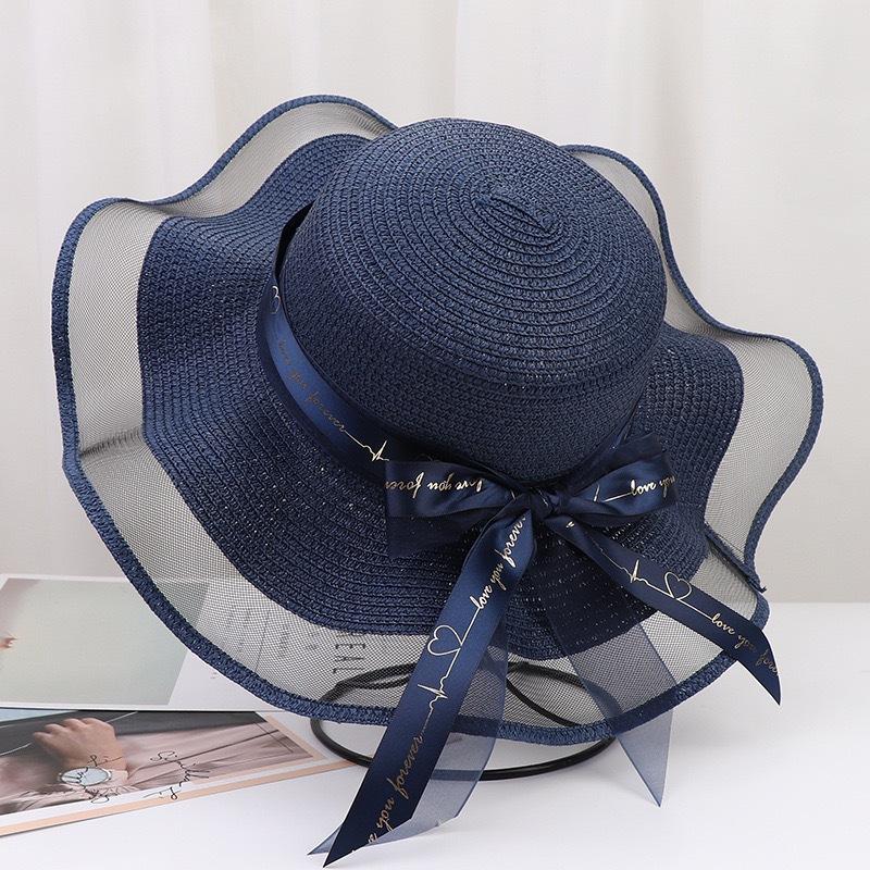Summer Big Eaves Sunshade Straw Hat Korean Version Face Covering Seaside Vacation Sun Hat Foldable Temperament Spring and Summer Sunscreen Hat Women