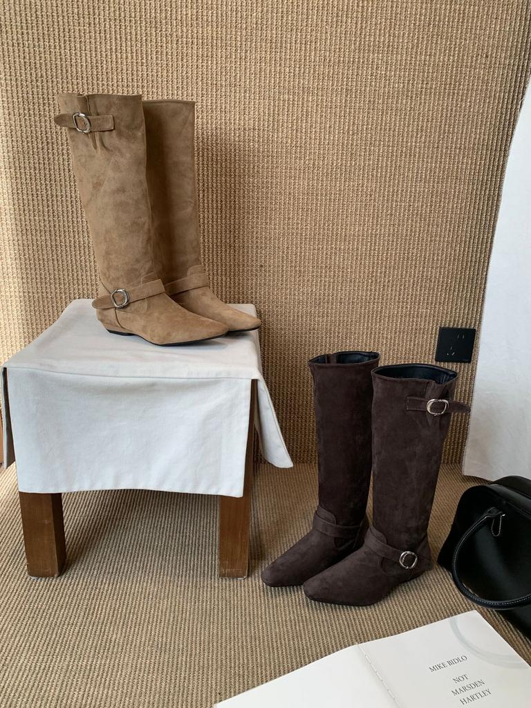 Vintage western suede women's niche fashion pleated belt buckle looks thin but knee thick heel boots