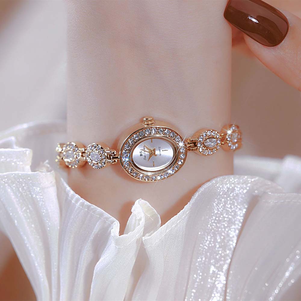Luxury Women Watch Retro Gold Diamond Ladies Dress Wristwatches Small Quartz Watches Fashion Casual Women Vintage Clock