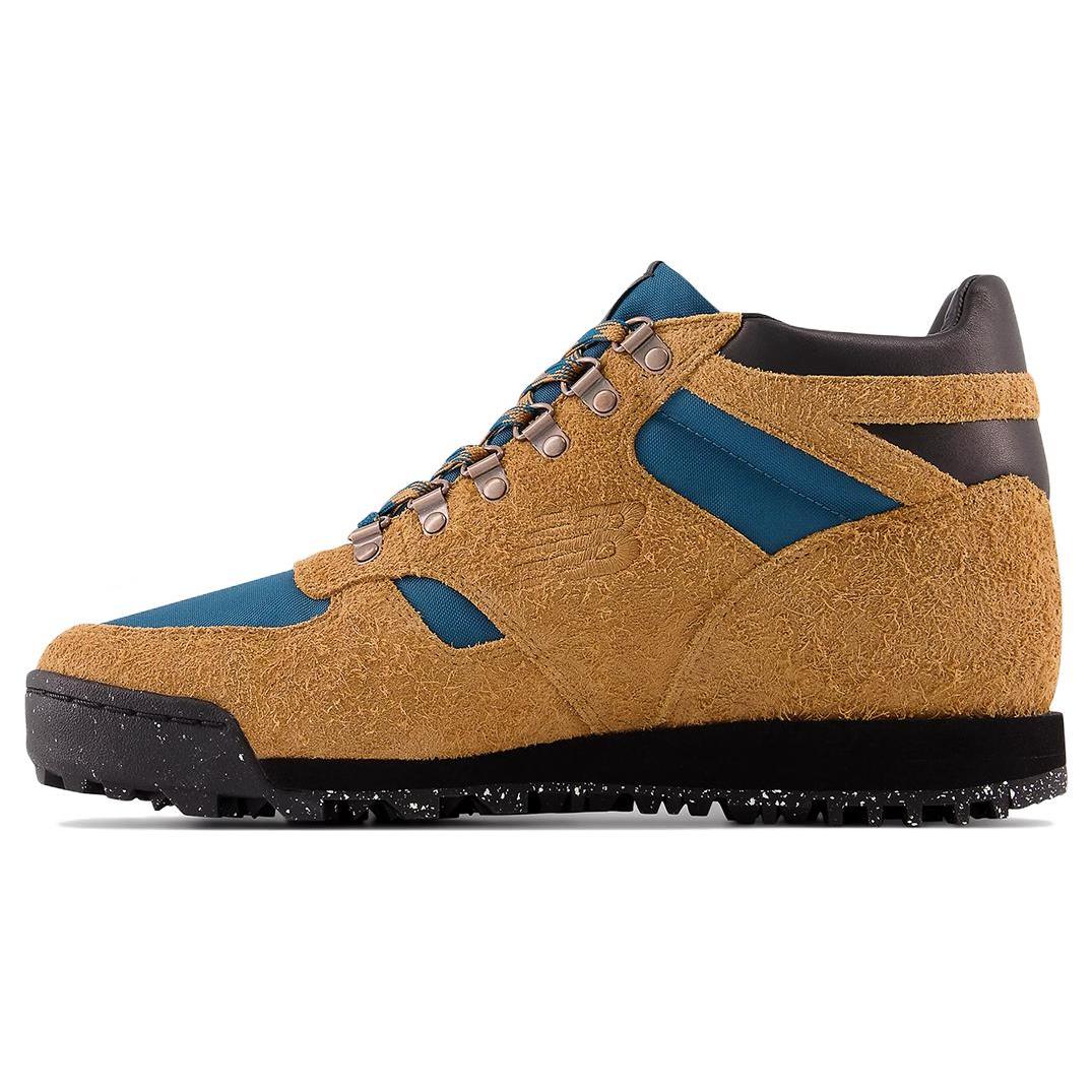 

New Balance Rainier Tan Teal 44