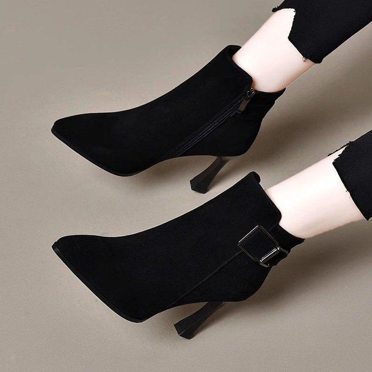 Spitze hohe Stiefel aus gefrostetem Fleece, kurze Stiefel für Herbst und Winter, Neujahrs-Stiefel mit kleinem Weinglas und modische Martin-Stiefel