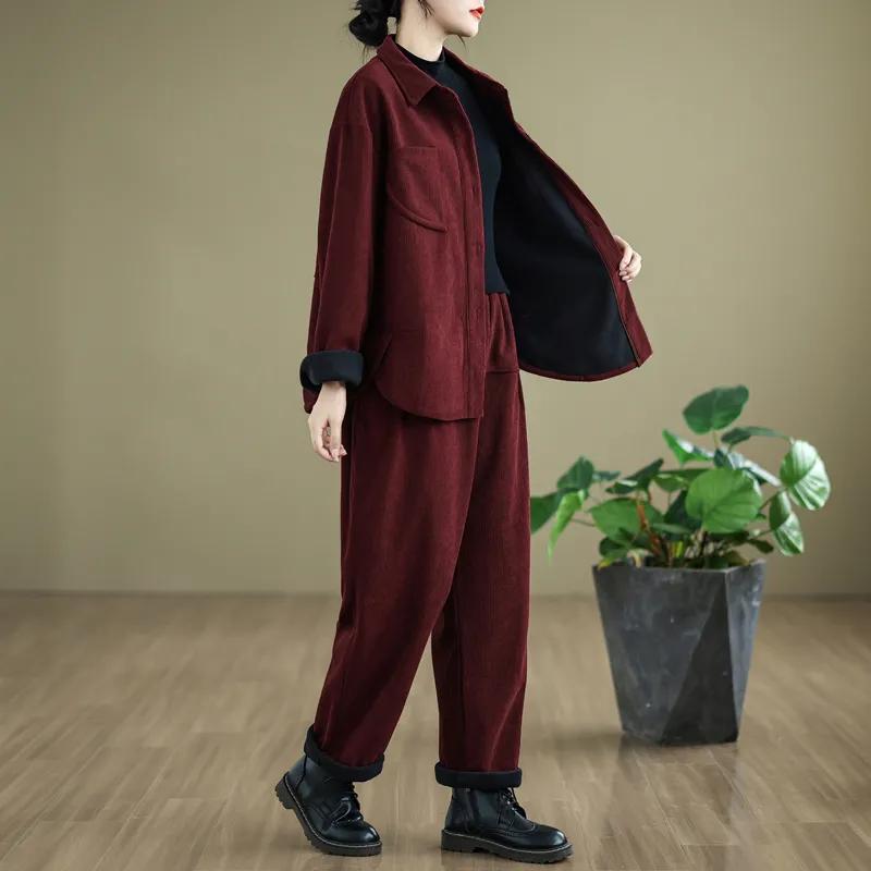 Middle-aged Mother Autumn and Winter Plus Velvet Jacket Western Style Sportswear Suit Corduroy Two-piece Suit