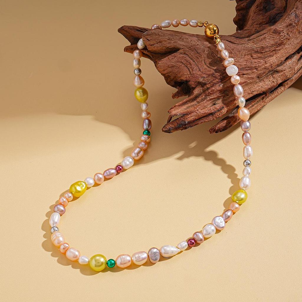 Magnetyczny Choker z Perłami Słodkowodnymi ze Stali Nierdzewnej – Elegancki, Luksusowy Łańcuszek na Dekolt dla Kobiet