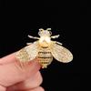 Bee Brooch for High-end Women, Luxurious and Elegant Badge Decoration, Creative and Versatile Clothing Accessories