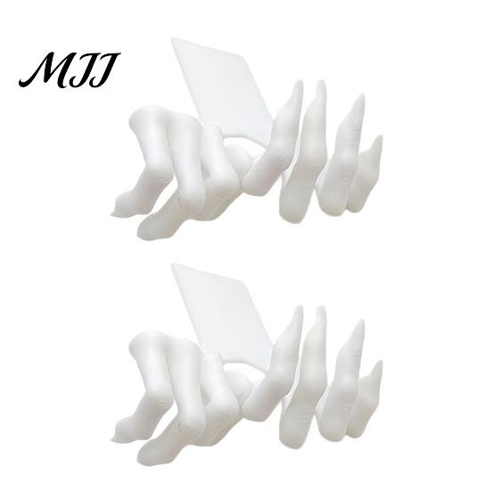 Personalized Bookmarks Gothic Creepy Demon Claw Bookmark, 3D Printed Scary Spooky Reading Marker Hand Bookmark for Book Lovers, Halloween Bookshelf