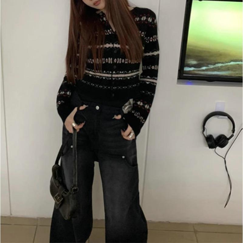 American retro knitted cardigan women's autumn and winter new design niche jacquard short sweater jacket