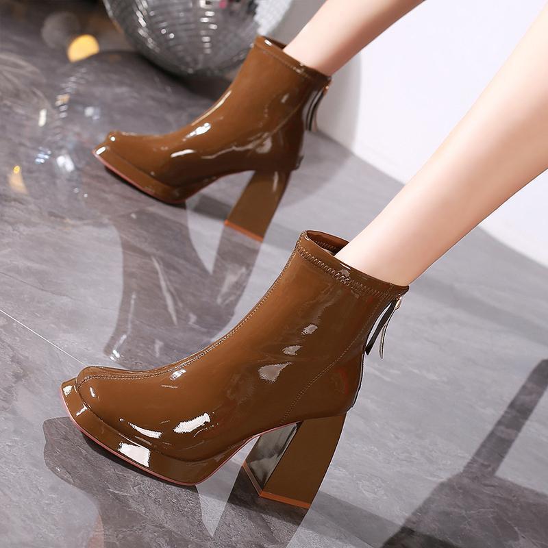 Damen High Heels 2025 Herbst und Winter neu eckige Spitze dicker Absatz wasserdichte Plateausohle Internet-Berühmtheit Temperament Nische Martin Stiefel Damen