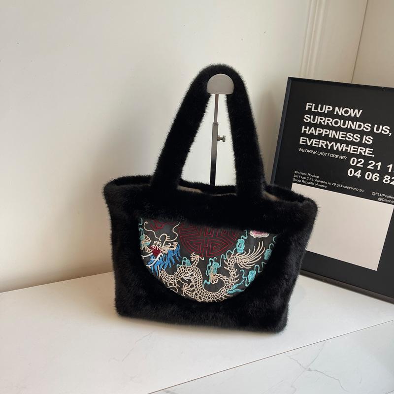 

2024 лето новая простая модная сумочка простая модная сумка через плечо простая модная сумка-тоут для поездок на работу чёрный