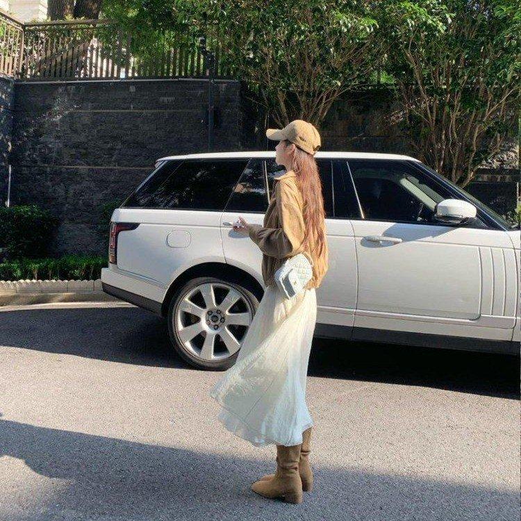 Autumn new Martin boots women's small inner heightening boots women's new retro style high heel medium tube short boots stacking boots