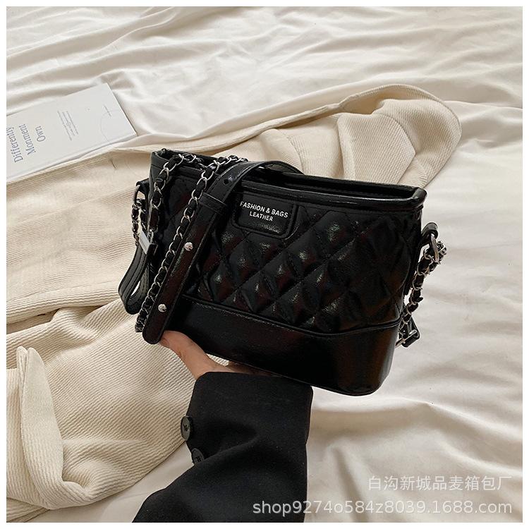 

Bag women s bag 2025 new trendy contrasting color diamond stray bag Xiaoxiangfeng fashion messenger bag women s shoulder bag