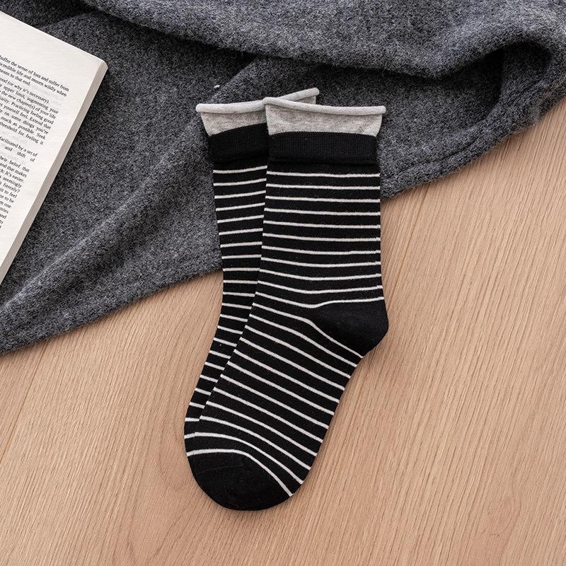 Female Autumn New Classic Stripe Color Collision Curled Boneless In The Tube Pile Socks