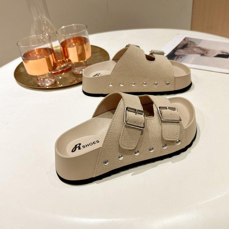Slippers Women's Outer Wear Fashionable Thick-soled Middle Heel 2025 New Casual One-word Seaside Wet Water Non-slip Beach Sandals