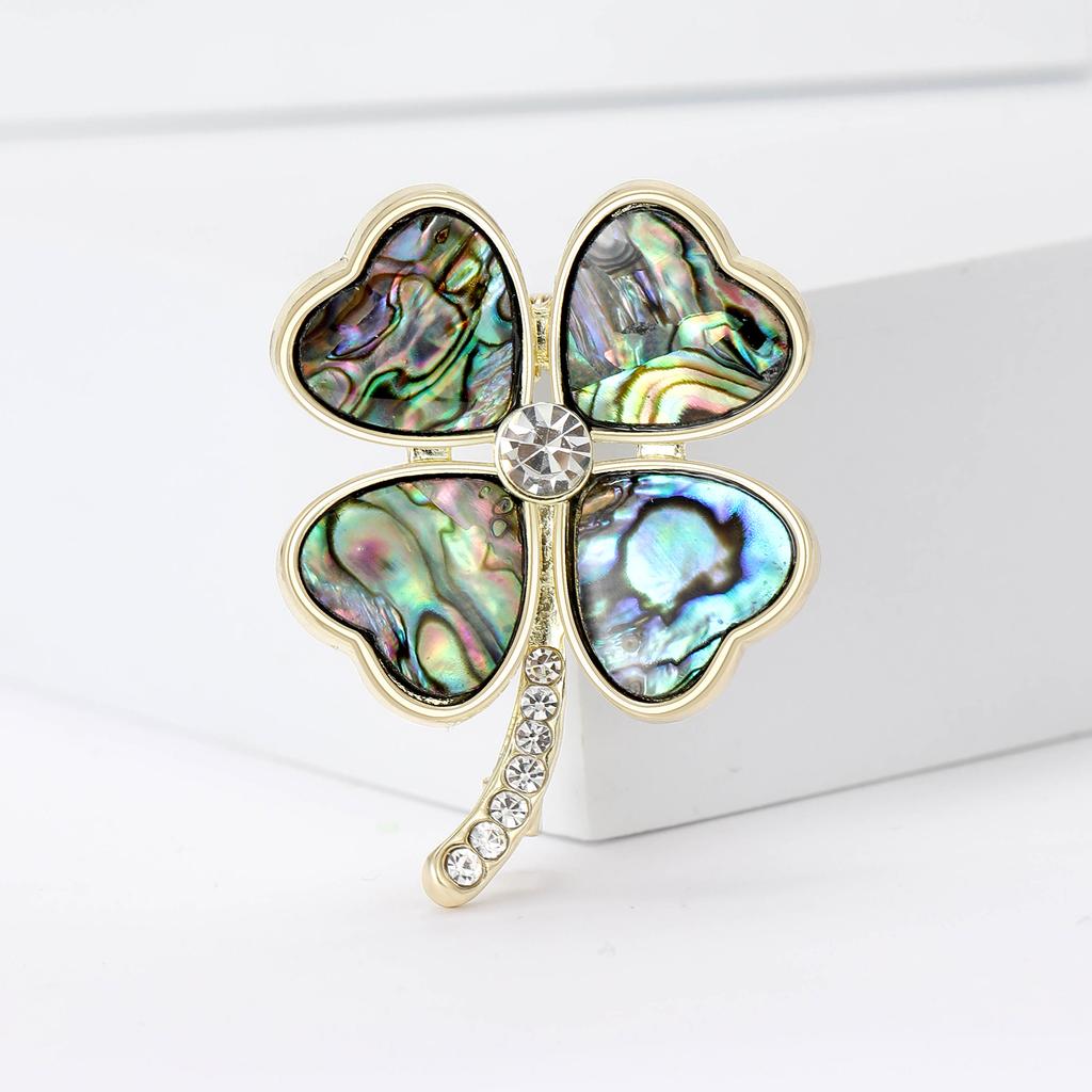St. Patrick's Day Luxury Shell Four Leaf Clover Brooches for Women Plant Pins Keychain Event Party New Gifts Jewelry Accessories