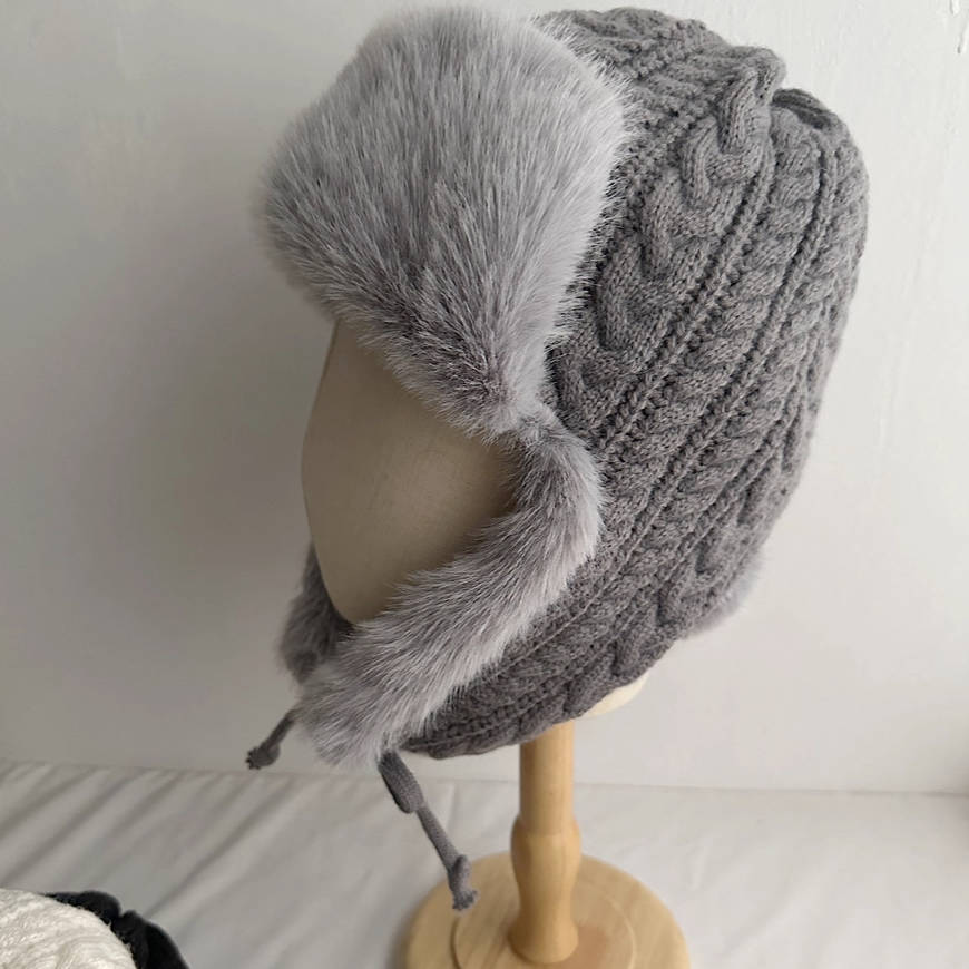 Winter Woolen Lei Feng Hat For Women, Korean Version, Versatile, Thickened Plush Warm Ear-protecting Hat With Rope Design, Cold-proof Headscarf.