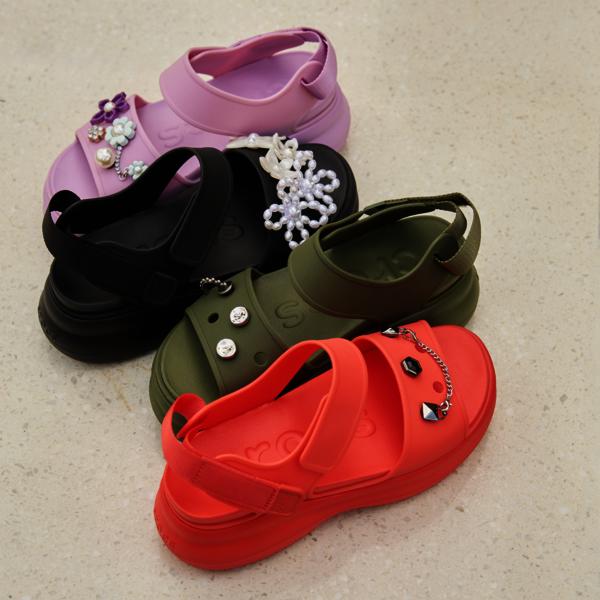 Crocs Women S Soho Y Strap SandalS 211755 001 CrocS SandalS SlipperS Zibbitz chunkY heelS...