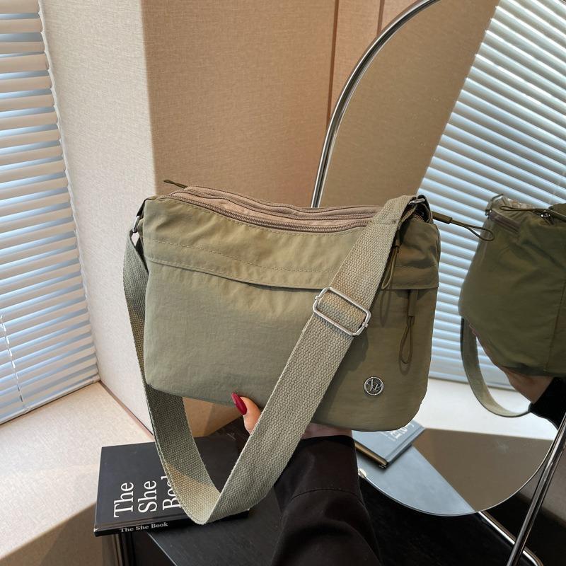 

Simple casual tote bag summer new trendy shoulder bag simple casual messenger small square bag зелёный