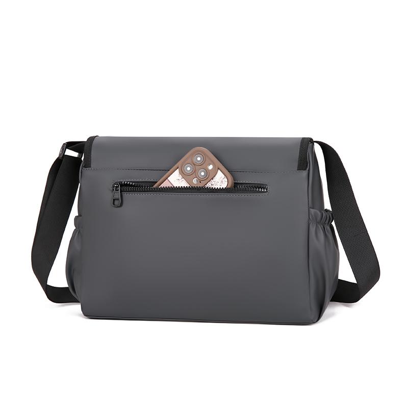 Lightweight Multi Use Messenger Bag for Daily Casual Outdoor Travel Unisex Shoulder Bag with Adjustable Strap
