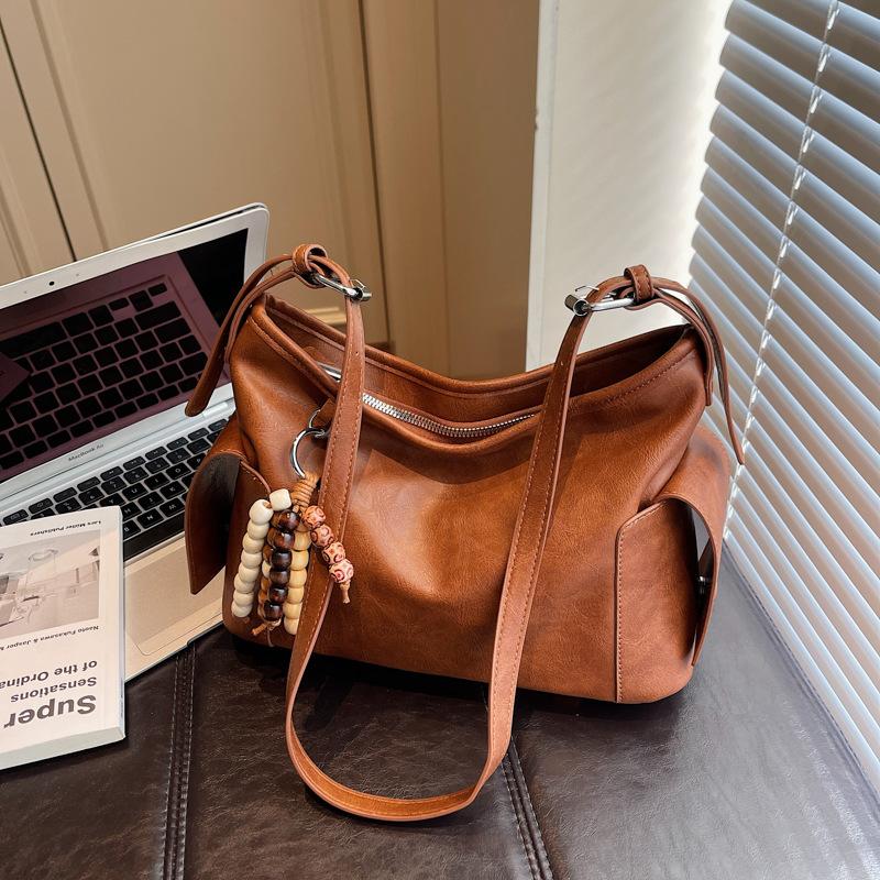 Premium sense large-capacity bag women's new autumn and winter simple and versatile shoulder messenger bag