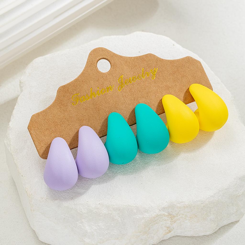 Simple and Versatile, Exquisite Candy Colored Water Droplet Earrings, Multiple Piece Set, Acrylic Colored Geometric Earrings