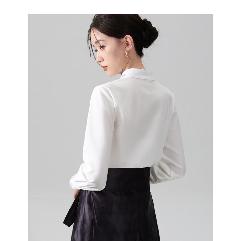 Skjorte med lang erm og stående krage i kinesisk stil for vårstil med broderte dameklær inni
