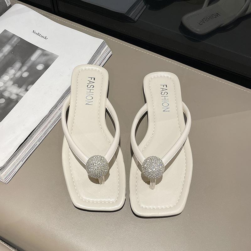 Flat-bottomed flip-flops women's shoes summer new niche retro versatile outer wear toe beach sandals