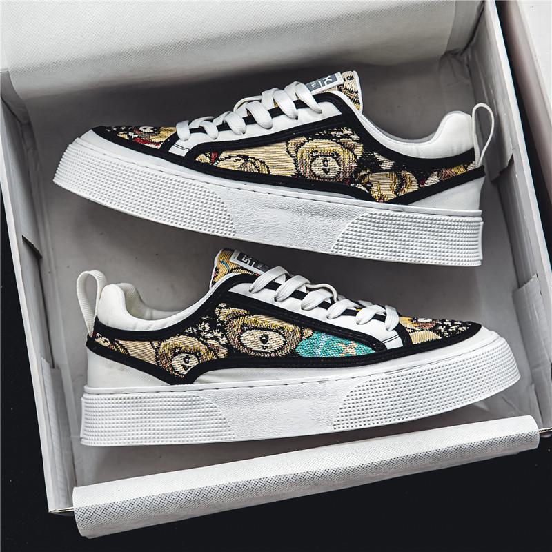 

Men s shoes 2024 summer new breathable printed canvas shoes men s trend versatile shoes men s sports and leisure board shoes 44