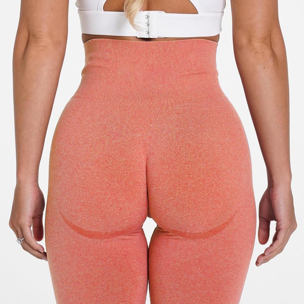 Seamless Butt-Lifting Moisture-Wicking Yoga Leggings for Women