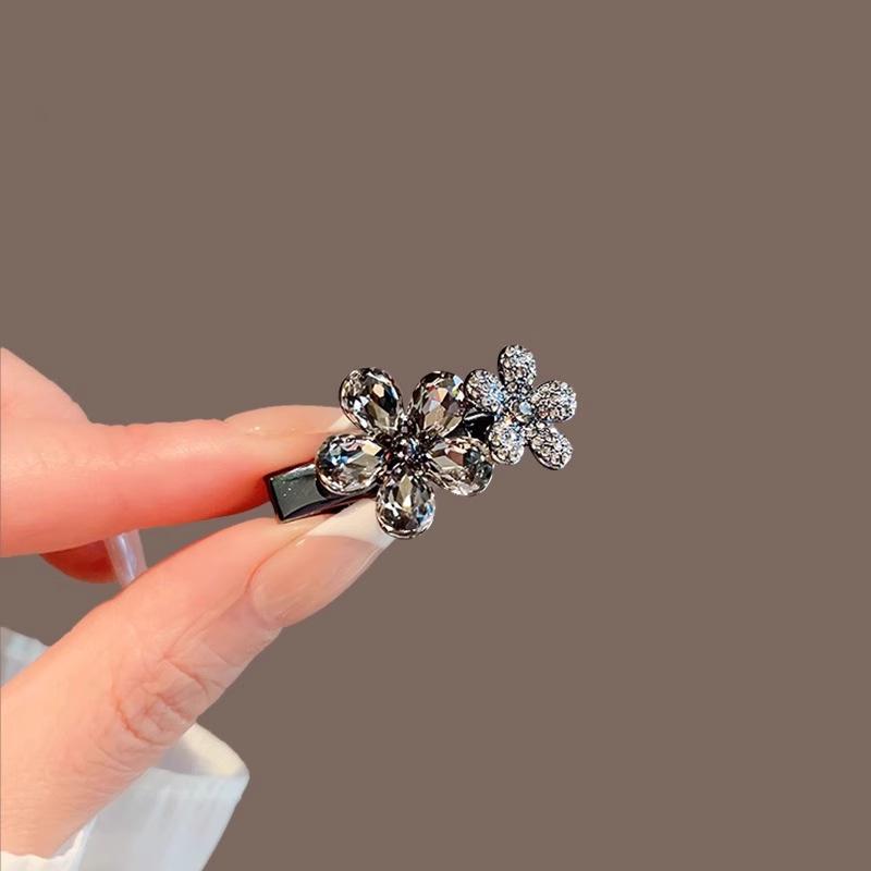 Crystal Flower Hair Claw Clip - Korean Style 2025