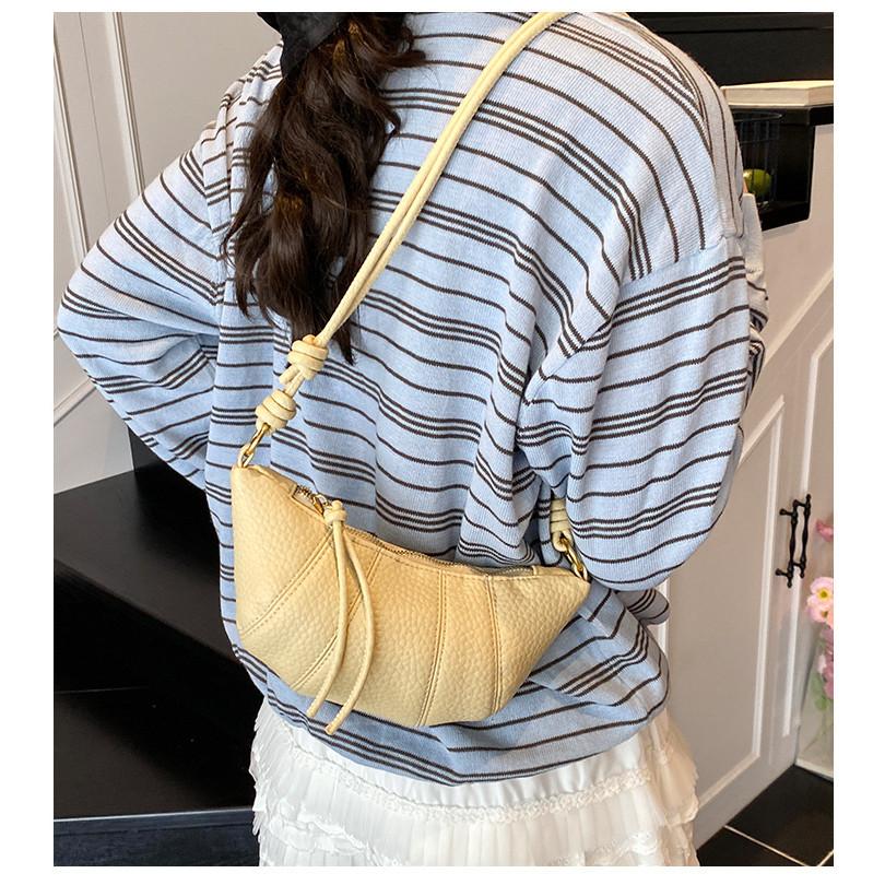 IELGY Summer Fashion Cross-Body Dumpling Bag