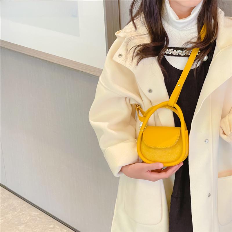Stylish Mini Pu Leather Handbag For Kids With Trendy Colors Ideal For Daily Use