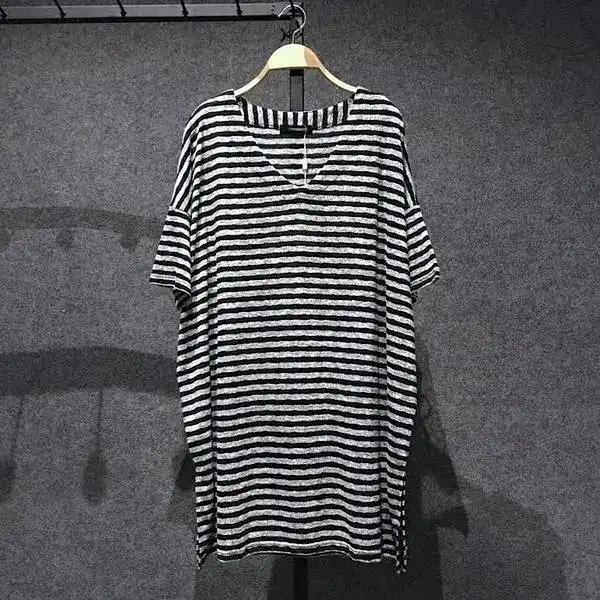 T-shirt Women Plus Size Striped T-Shirt Fit V-Neck Casual Large Size Loose Pullover Short-sleeved Tops