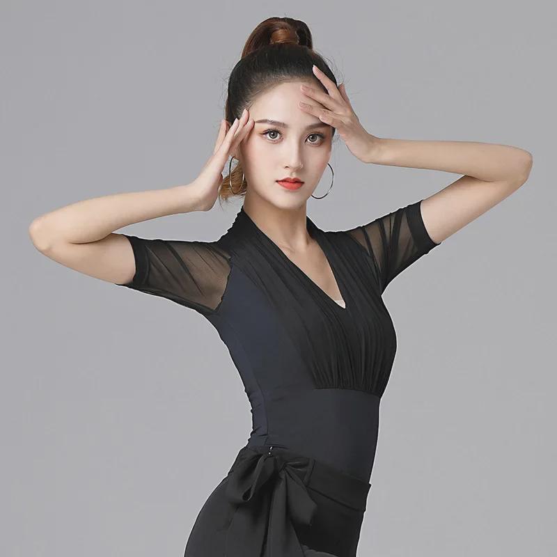 Letnie czerwone plisowane bluzki z siateczki z krótkim rękawem do treningu tańca towarzyskiego latino dla kobiet