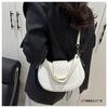 Retro fashion simple temperament commuter shoulder bag women's spring and summer texture armpit bag Korean version saddle bag trend