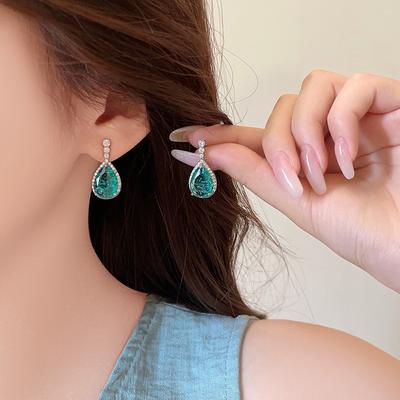 French Light Luxury, Niche Elegance, High-end Sense, Diamond-encrusted Water Drop Pendant, Earrings, Versatile, Simple Temperament, Fashionable