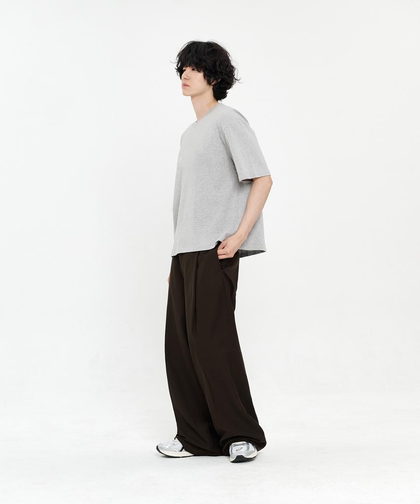 SIGNATURE Single-Pleat Wide Slacks [Deep Brown]