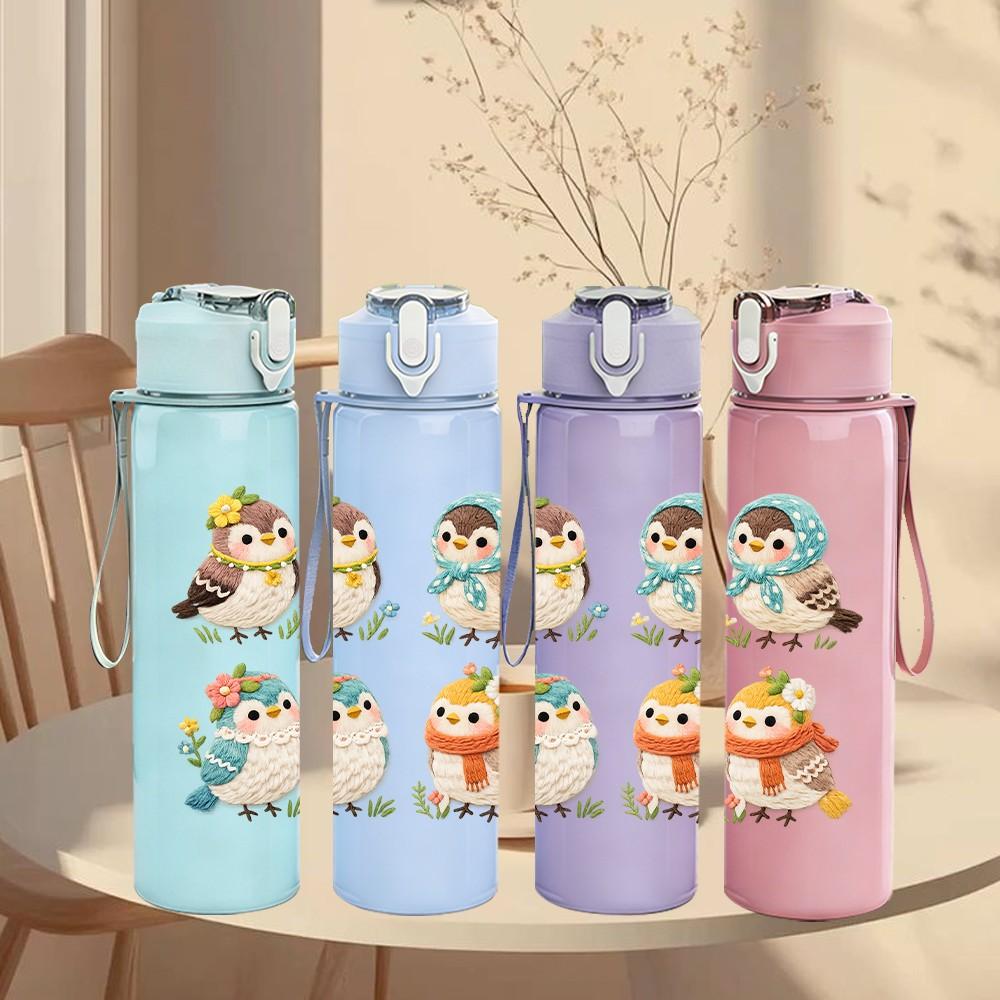 1PC Cute Penguin Winter Group Cartoon Print 750ml Color Plastic Sports Water Bottle Leakproof Flip Straw Lid Suitable for Sports Office Home Use