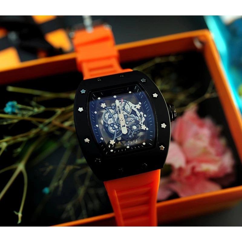 Montre ajourée, Richard Thoroughly, montre universelle pour hommes et femmes