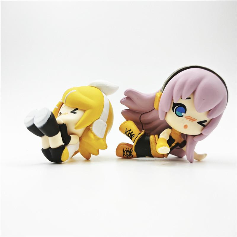 Miku Hatsune Falling Sleep Cartoon Design Toy Figure Fans And Enthusiasts Decor